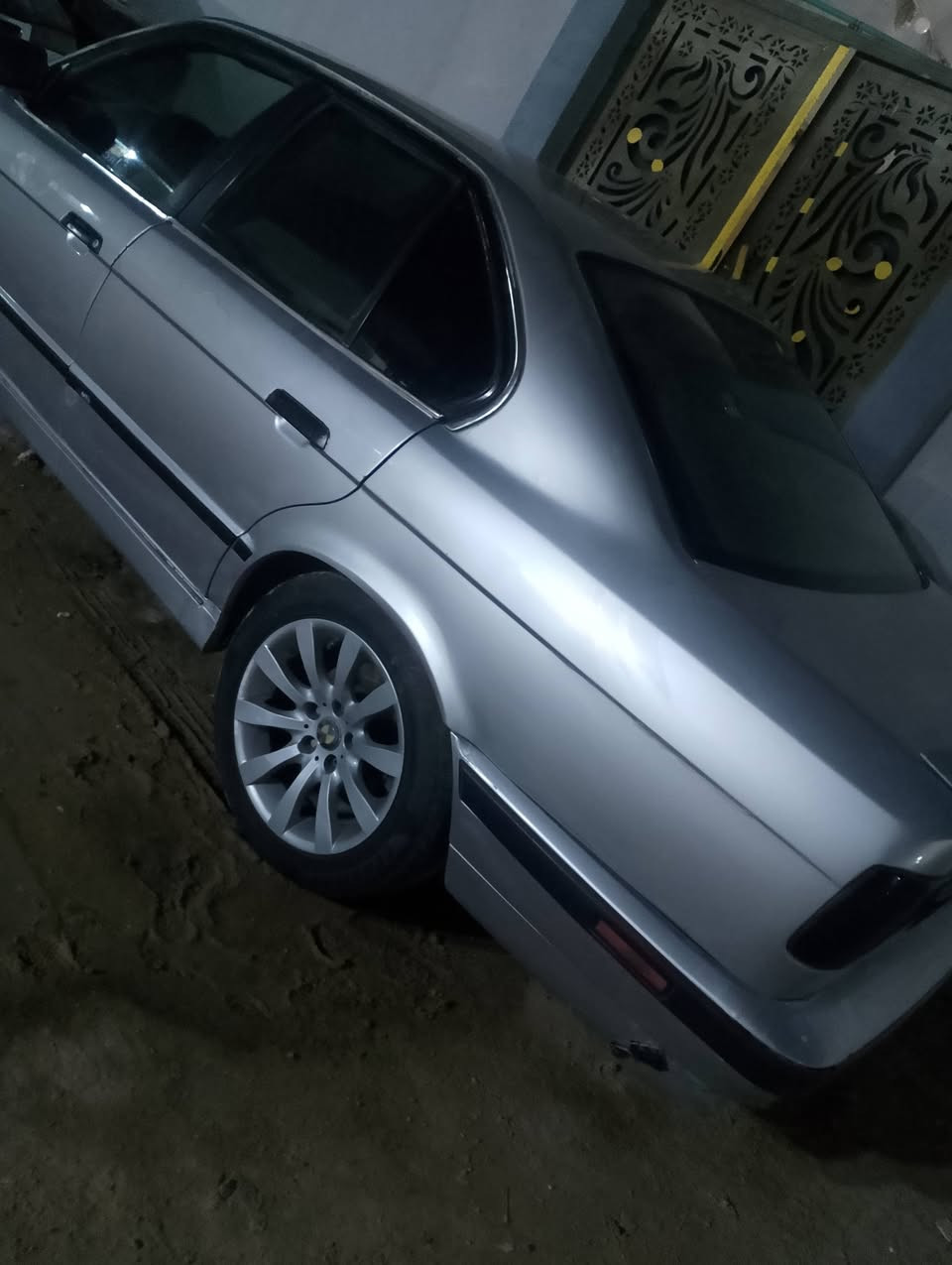 بيام دبليو موديل91بغداددولي حجم535تبريدثلج محرك كيرحداديه تايرات جددالسعر48بيهامجال او مراوس حسب القناعه مكاني النجف ***********
