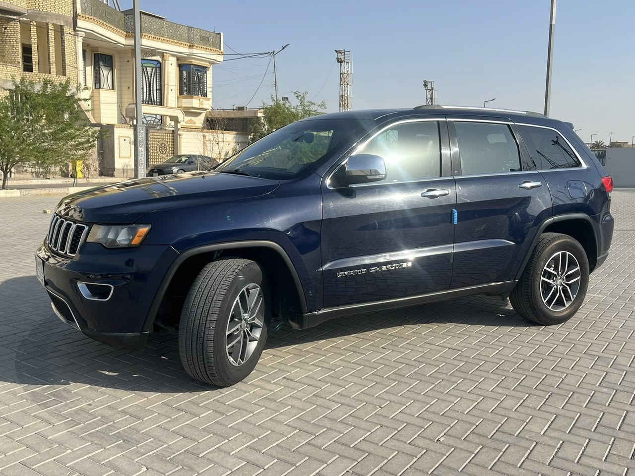 جيب جراند شيروكي لمتدد 2018 السياره بأسمي الرقم الجديد توه صاعده هزه ماشيه 100 كيلو حادثه جاملغ وبنيد وكلير بالباب
البصره المعقل
السعر 195 وبيه مجال بسيط
الرقم ***********
