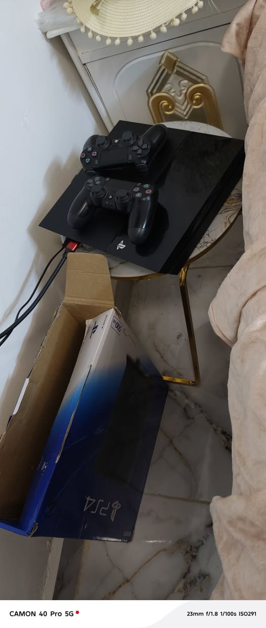 بلي ٤ مهكر نضام ٩ نضيف ب كارتون صار سبوع من مشتري  لبيع عدم تفرغ ضمان بي سبوع ممفتوح ويا دبل جوستك مكاني مدينه صدر


**إذا كنت صاحب هذا الإعلان وتريد حذفه لأي سبب، رجاءا أرسل رسالة إلى الدعم الفني**