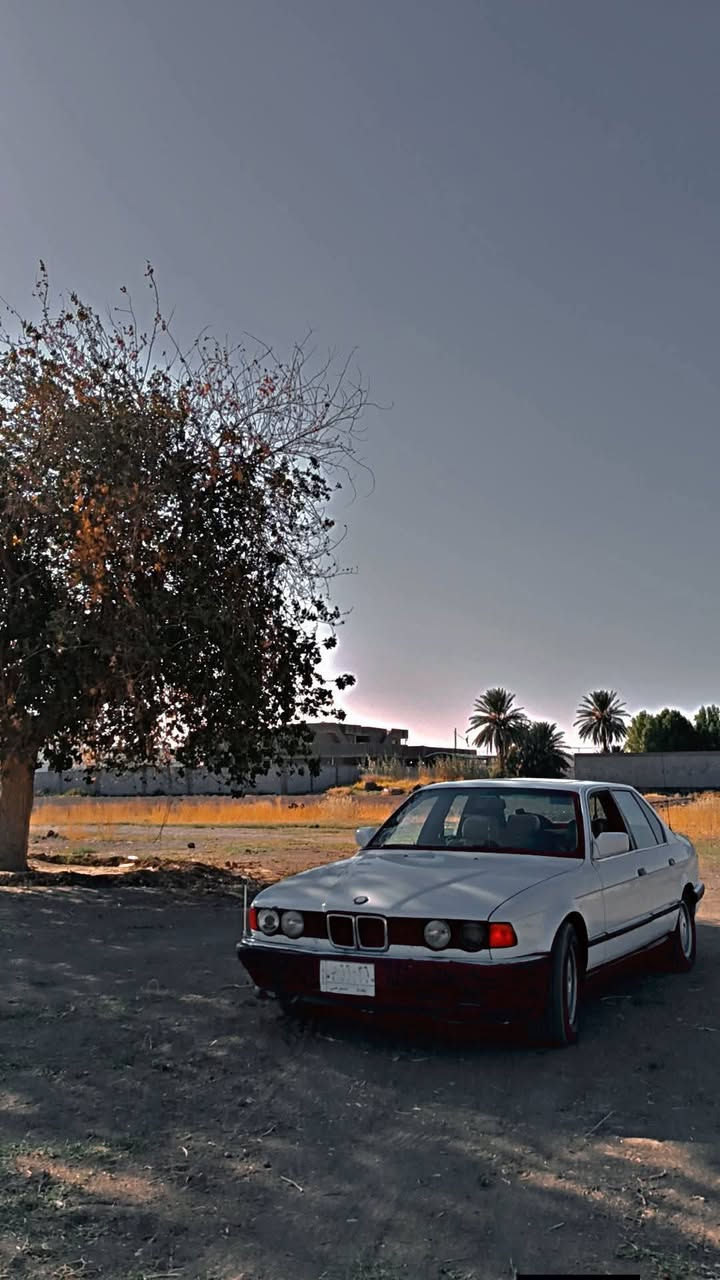 BMW 735 السلام عليكم 

موديل 1991
السياره بيهة نقص دعاميات امامي وخلفي
صدر نص عمر
بدون حادث
مصبوغة جمالية
فتحة سلايت عاطلة
تبريد ثلج
شاشة قلاب
(مستعجل على البيعة) 🌏 
سعر 37 $ وبيهة مجال
مكان بغداد 📲📞 
رقم ***********
