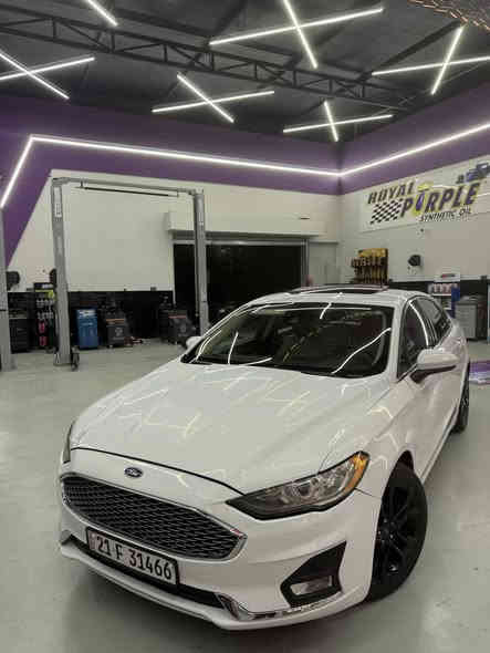 فورد فيوجن 2019 مكينه 1500 توربو 
موصفات السياره
فول واحد ع واحد عدا بصمه الباب 
كشنات جلد 
تبريد قطعتين  
كير at
اوتو ستوب 
هند بريك بصمه 
اوتو بارك 
رادار امامي 
رادار خلفي 
رادار جانبي
مثبت سرعه 
مثبت مسار
نقط عمياء الاكترونيه 
ضررها السياره دعاميه اماميه 
بيه صبغ ثلاث قطع 
السياره رايدهه ب 120$ بيها مجال
***********. 
***********
