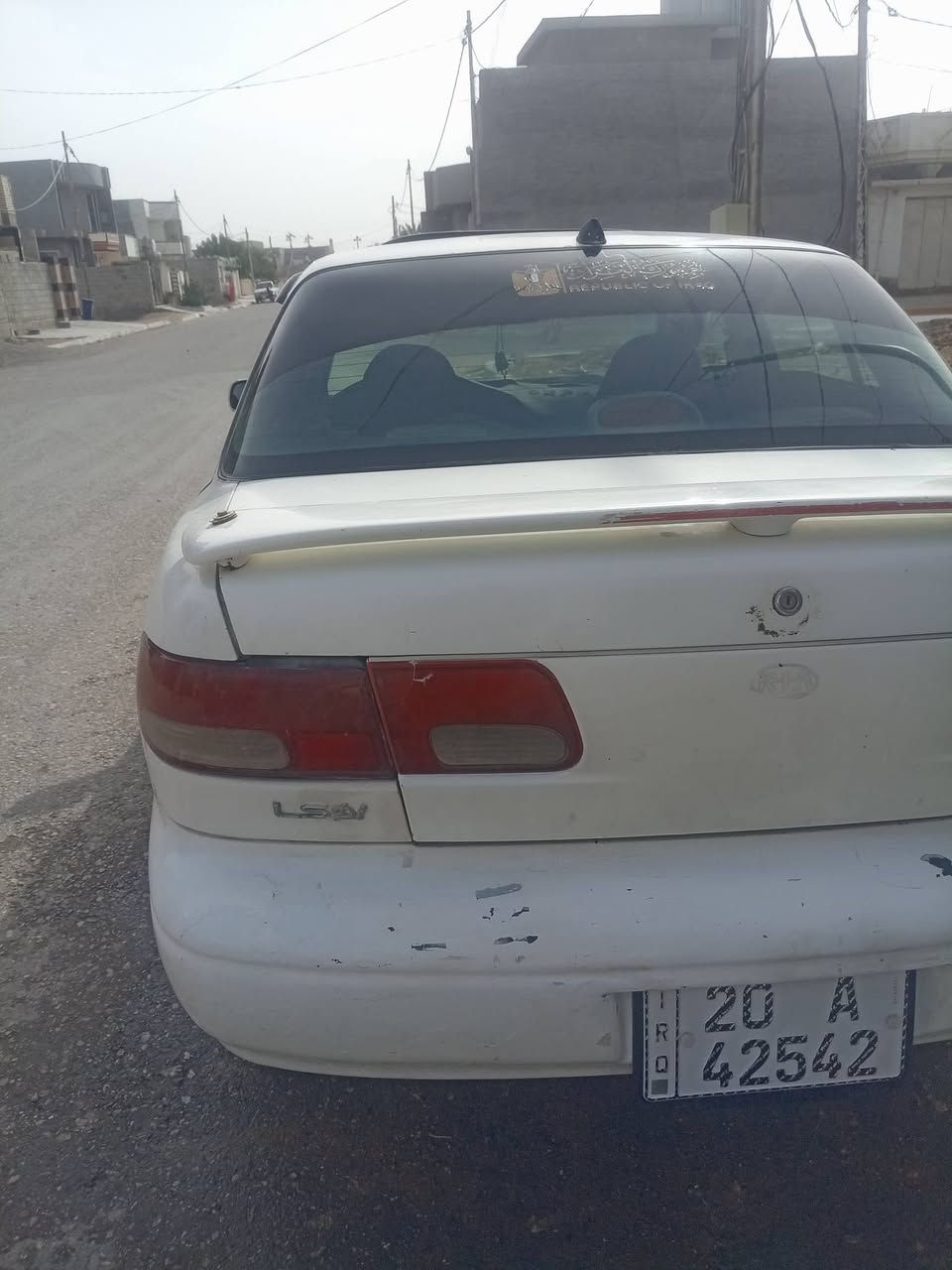 السلام عليكم
سيفيه موديل 1996 رقم انكليزي مشروع وطني
كير ومكينه خير من الله مكفولات صدر امامي خلفي
كهربائيات شغاله كلها مكينة بشرط التحويل
سياره مال جناي مكان السياره ديالى بلدروز
35 وبيها مجال الرقم ***********
