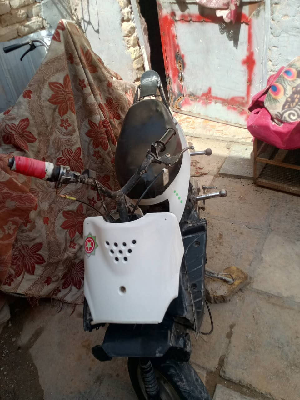 سلام عليكم دراجه بيجي للبيع فول مال تعليك جديده بعدهي مكينه 100مامفتوحه دراجه شلعه اومعدل السعر 250اوبيهه مجال لطيبين❤️ مكاني نجف حي الجزيره


**إذا كنت صاحب هذا الإعلان وتريد حذفه لأي سبب، رجاءا أرسل رسالة إلى الدعم الفني**