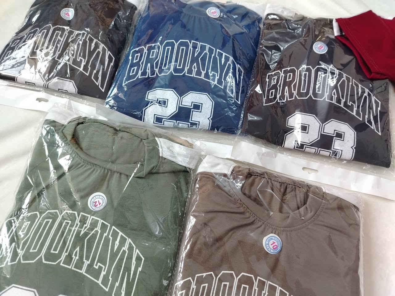 ب( 7 الف فقط )
سوت بناتي 🩷🌸 + تراك ولادي رياضي 💙⛹️
من 3 الى 10 سنوات عدة الوان وقياسات وكمية محدودة توصيل داخل حمدانية الف فقط للحجز مراسلة الصفحةhttps://www.facebook.com/share/1Ce3kec9uY/
#ملابس_اطفال
#عطور־مركبة
#فساتين_بناتي
#تراكات_بناتي
#تراكات־ولادي 
#اطفال
#بيبي
#قوط
#الموصل
#الحمدانية
#خدمة_توصيل


**إذا كنت صاحب هذا الإعلان وتريد حذفه لأي سبب، رجاءا أرسل رسالة إلى الدعم الفني**