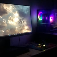 PC مستخدم ٥ أشهر • شاشة AOC 2K ٢٧ بوصة • مع يو بي اس