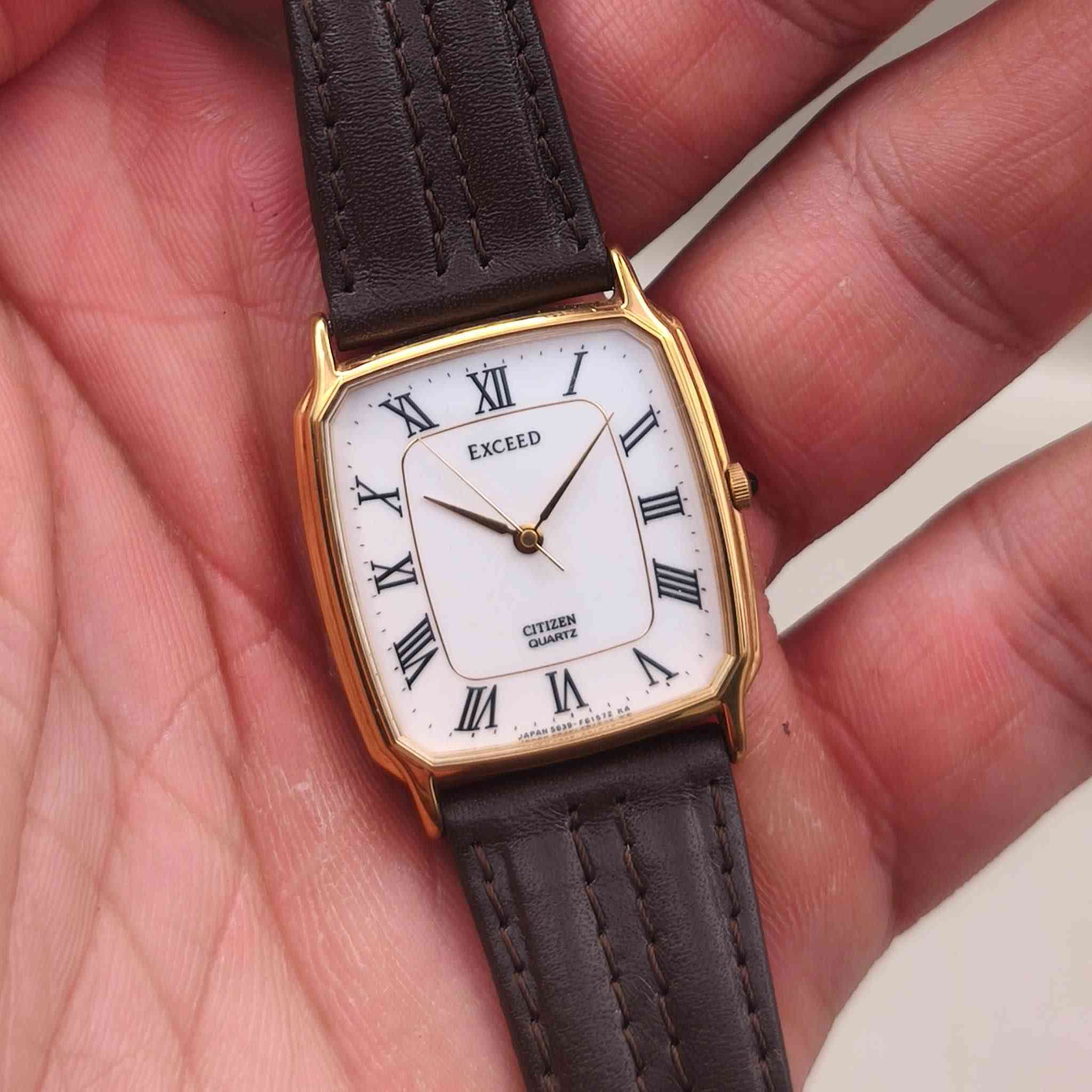 ▪️CITIZEN  EXCEED
ألى عُشاق التميُز 
طلاء ذهب بالكامل 
ستزن أكسسيد من الاصدارات الاكثر شرائاً 
دزاين مُقارب لدزاين التانك 
ارقام لاتينيه 
حالة الساعة : 98%
تعمل بنظام الكوارتز الدقيق 
سير الساعة جلد طبيعي 
بُك الساعة يحتوي على حجر
الساعة مُقاومه لرذاذ الماء 
رقم الموديل :  6037 TA
رقم التسلسلي الخاص بالساعة : 2035173
سنة ألصنع : 1990
الصنع : JAPAN 🎌
الابعاد : 27*28*34 mm
الماكنه مُختمه citizen
تحتوي الماكنه على  احجار

📥للـحجز تواصـل خـاص📥 البصرة, العراق


**إذا كنت صاحب هذا الإعلان وتريد حذفه لأي سبب، رجاءا أرسل رسالة إلى الدعم الفني**