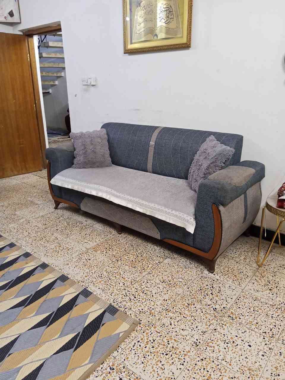 سلام عليكم عندي غراض بيت للبيع مستعجل عل عليهن متواجد واتساب ***********
