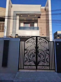 اعلان للبيع… ..رقم (297) بيت مودرن للبيع طابقين ونص  مساحه 150 متر  وا...