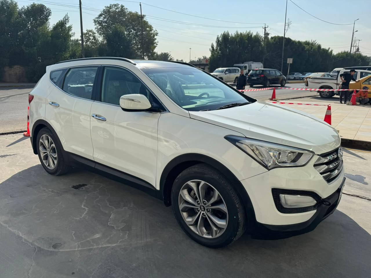 سنتافي 2013 خليجي  فول مواصفات مكفوله عدا شبر من الجاملغ الايمن
ماشيه 124 الف
6سلندر 3.300
رقم بغداد 
بصمه
بانوراما
تبريد 3 قطع 
حساسات وكامره
كشن كهربائي السائق والصدر
فور ويل
السعر 178
كربلاء  ***********
