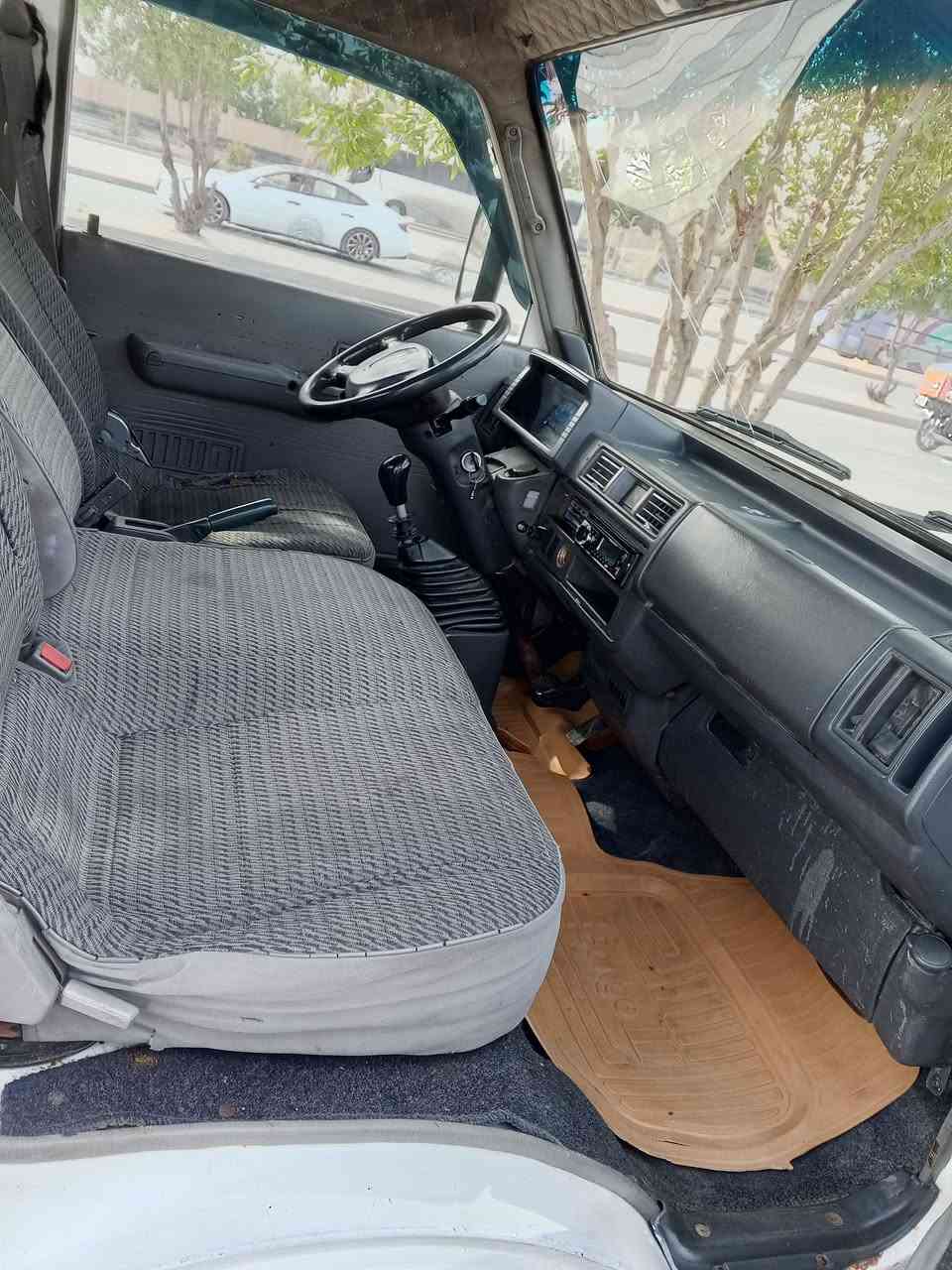 السلام عليكم كيه موديل 96 مكينه وحداديه وكهربايات علشرط مداور ثاني يوم سياره كبل للشارع ماعوزه اي شي السعر 80وببه مجال عنواني النجف حي نيسان
‏‪***********‬‏
