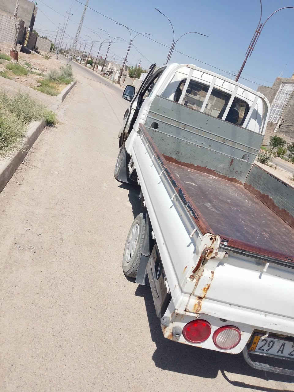 سلام عليكم سيارة للبيع موديل 14 رقم واسط مشروع وطني بسمي الرقم الجديد مكاني ديالى بلدروز ***********
