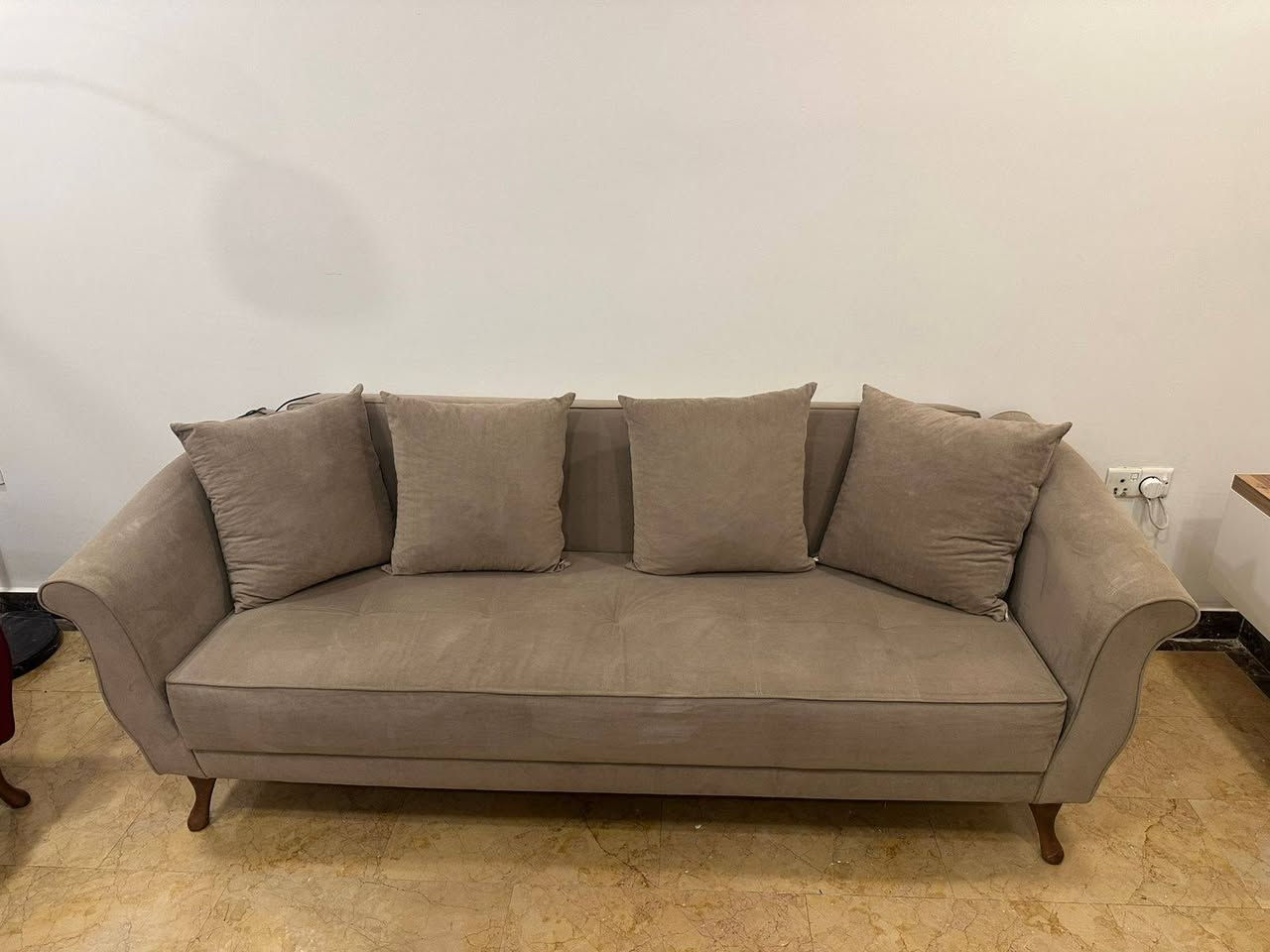 طبلات ٢٥ المدوره
طبلات ٢٥ المربعات
تخم ٨ مقاعد ٣٥٠ وبيها مجال 
بلازمه حجم ٥٠ ب١٠٠ وبيها مجال 
ثلاجه ٢٠٠ وبيها مجال طباخ ٥ عيون  ١٧٥ وبيها مجال 
كنتور ٥٠ مجمده ١٠٠ مكانهم منصور


**إذا كنت صاحب هذا الإعلان وتريد حذفه لأي سبب، رجاءا أرسل رسالة إلى الدعم الفني**