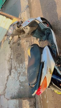 ‏سلام عليكم دراجةسكنس نثيه سرعتها 140 دراجه خطين كهربائات سلف هندر كله...