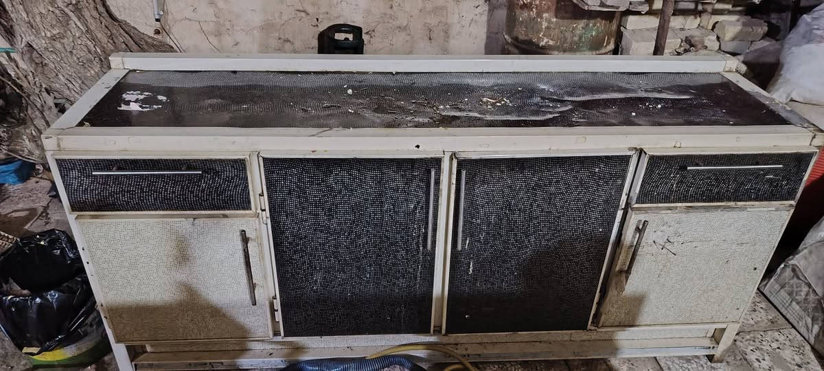كاونتر للبيع 3قطع سنك وياه  عوزه بس غسل لن متروك نضيف السعر  225وبي مجال عمارة, ميسان


**إذا كنت صاحب هذا الإعلان وتريد حذفه لأي سبب، رجاءا أرسل رسالة إلى الدعم الفني**