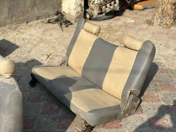 السلام عليكم ورحمه الله وبركاته 
كشنات مع ابطاين جمسي الفينيه نظيفات مابيهن أيي ضرر 
موجودات بل نجف 
ايي استفسار أتصل عل الرقم 
***********
