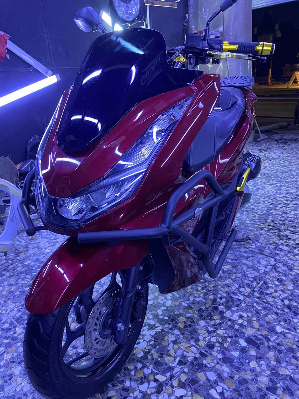 السلام عليكم
جيل رابع ياباني  
١٢٥cc
اي بي اس 
بيه تزويد خير من الله 
دراجه مكفوله كفاله عامه كفر ومكينه 
ماشيه ١٤الف
العنوان حي اور ***********السعر 23
