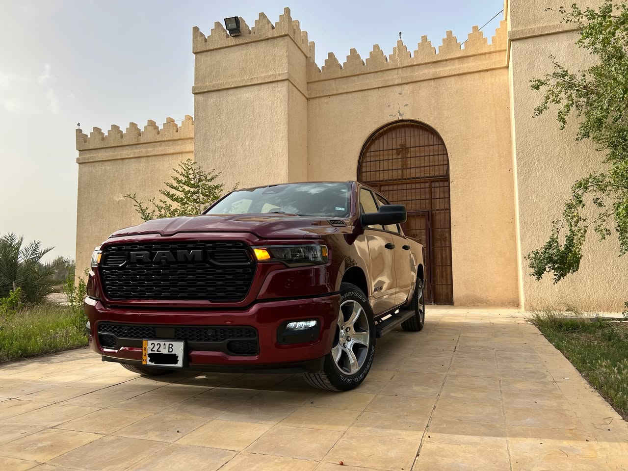 ‎السلام عليكم
Dodge RAM  2025 الشكل الجديد

دخول جديد

V6  pentastar 3.6 

‎✅المواصفات : 

رادار امامي وخلفي وحساسات امامي وخلفي

‎شاشة وسطية كبيرة كاري بلي واندرويد اوتو

‎نقاط عمياء 

‎كاميرا خلفية  

‎تشغيل بصمة (stop/start)    

‎كير اوتوماتيك 8 سرعات  

‎تحكم ستيرن 

‎مثبت السرعة 

‎نظام توفير الوقود eco mode

‎نظام مانع الانزلاق و الثبات

‎عداد المسافة / 6 الف فقط اخت الزيرو

‎سيارة باب سكن صبغ فقط بدون تبديل بدون ايرباك بدون

‎ اي ضرر داخلي

‎الموقع / بابل الحلة

مرقم اربيل كامل باسمي هزة وسنوية جديد

تحويل مباشر

***********
