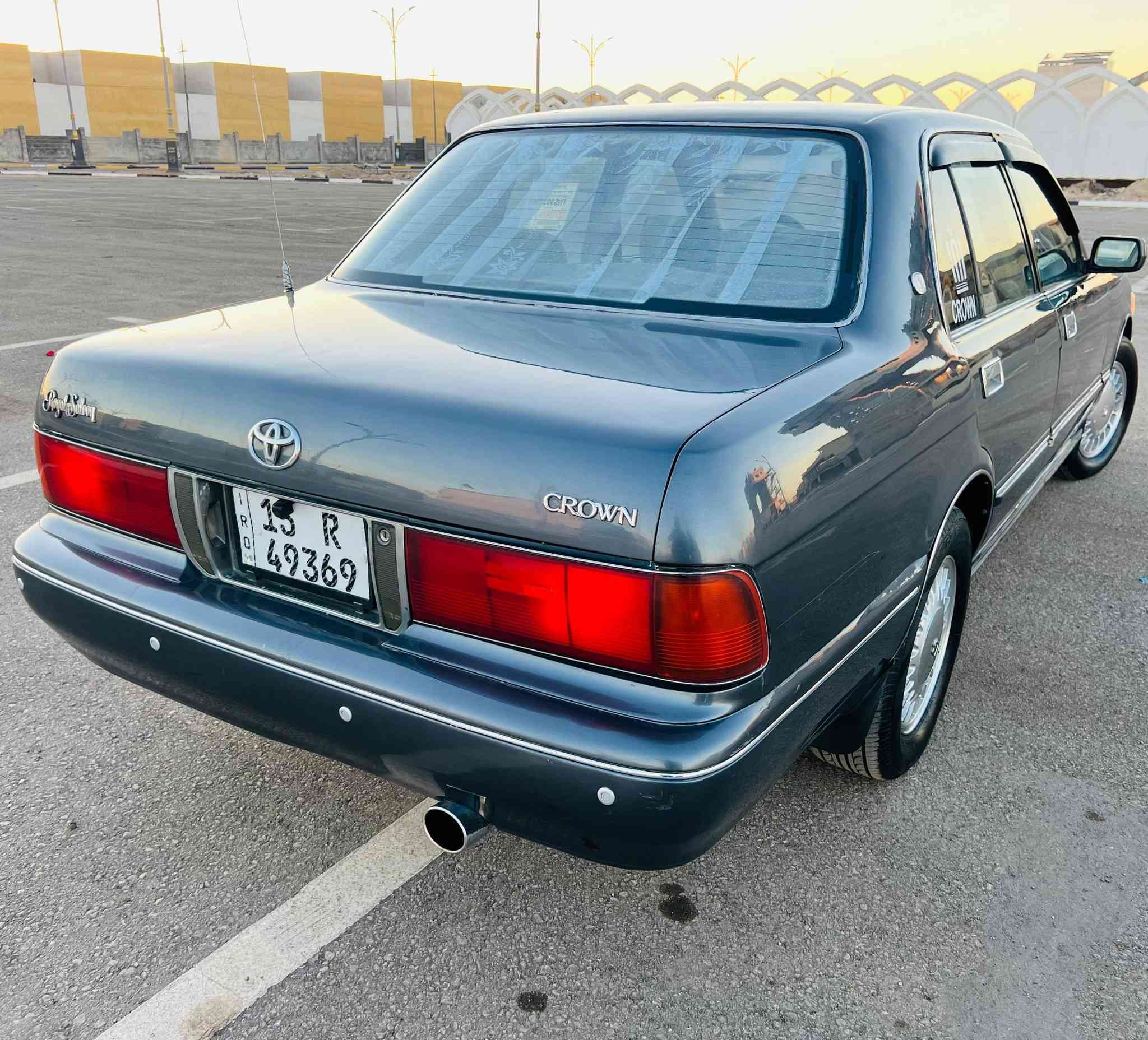 سلام عليكم ورحمة الله لبيع رانب ايسر بلاد لون كحلي رقم انبار مشروع وطني  انكليزي تحويل وكاله مكفول من الكص ونقل جثه وعيب شرعي واصوليات تخم تاير كهربائيات وكير ومكينه شاشه تاب مكفوله السياره وجاهزه السعر 71  وبيها مجال للشراي مكان كربلاء رقم الهاتف ***********
