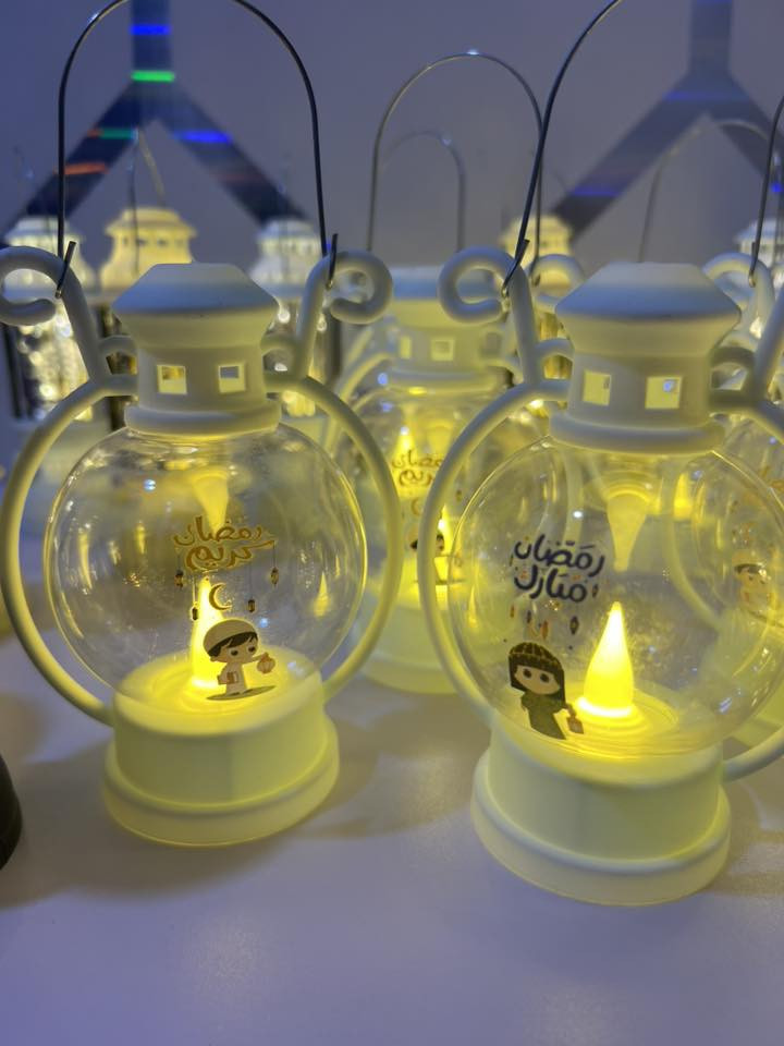 فوانيس ممكن تستخدموها ديكور او لاطفالكم يحملوها وقت الكركيعان موديلات تجنن ذات اضاءة عالية واحجام مناسبة سعر القطعه فقط الفين 
و3 قطع ب5
توصيل لجميع المحافظات 
@إشارة


**إذا كنت صاحب هذا الإعلان وتريد حذفه لأي سبب، رجاءا أرسل رسالة إلى الدعم الفني**