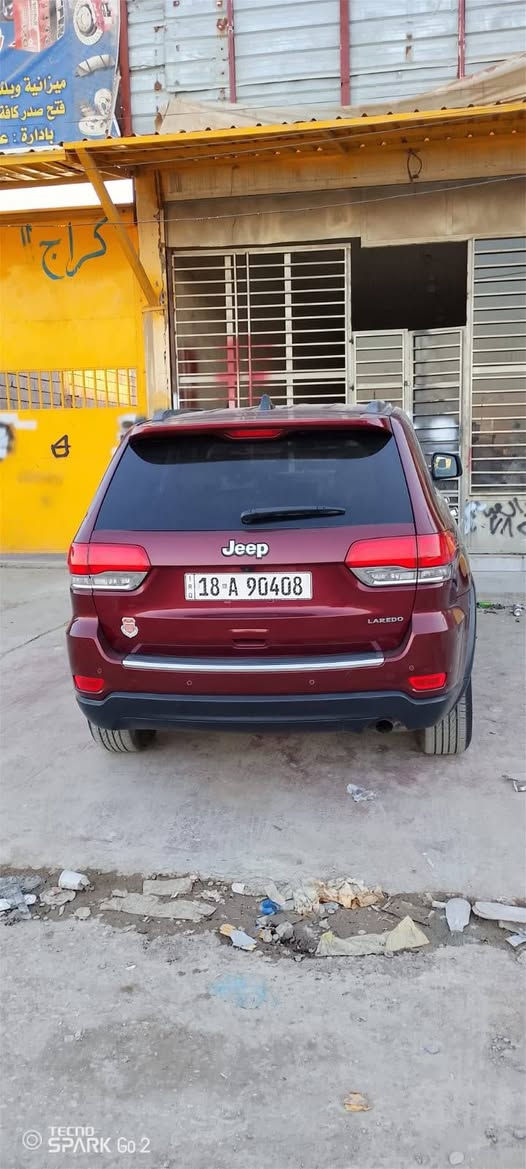 ​🚗 جيب جراند شيروكي للبيع 🚗
الماركة والنوع: جيب جراند شيروكي (Jeep Grand Cherokee)

​اللون: ماروني / عنابي

​الرقم: ألماني جاهز للتحويل والوكالة 

​الموديل: [أدخل سنة الموديل،   [2017]

​المواصفات: 

​المحرك: [: 6 سلندر 3.6L]

​الفئة: [ لاريدو ]

​المواصفات الخارجية: كشافات ضباب، حواف كروم، مرايا جانبية كروم مع إشارات، إضاءة LED نهارية.

​المواصفات الداخلية: [جلد لون عسلي / بصمة / تبريد  // من الأخير داخل جديد ]

​حالة السيارة: ممتازه

​الضرر / الصبغ: [ السيارة مكفولة عدا الباب خلفي السايق والجاملغ الخلفي صبغ فقط بدون دواخل]

​المكانيك والكهربائيات: شغال وبحالة ممتازة، التبريد والأونصات جاهزة.

​المكان: [بابل / اجبله ]

​السعر: [خاص ]

​📞 للتواصل والاستفسار:

​رقم الهاتف: [***********]

​واتساب: [***********]
