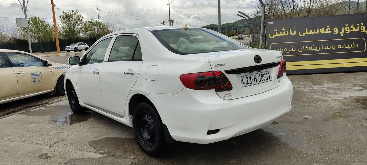 تۆیۆتا کرۆلا مودیل 2013 سفری شەریکە مەکینە 16 نمونە لەجوانی لەپاکی سەنەی هەتا 2029بەناوی خۆمانە گیرومەکینە و هەمووی بەشەرت سەیارەکە بەخزمەت بوە سۆنەرم داناوە ئەو وردانەی200هەزار ڕۆشتوە هەیە نرخی 120گەلاو مەعمەلە                *********** ***********
