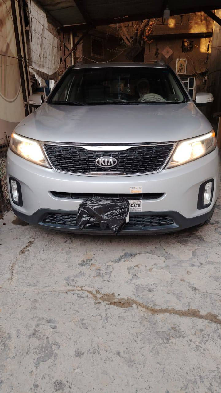 سلام عليكم سورنتو موديل 2015 وارد أمريكي سياره باسمي جاهزه مكينه جديده تخم تاير تدفئه تبريد تبريد قطعتين ملاحظة تخطتين تخطات بالباب رقم مبايل *********** عنوان بغداد نهايه حي اور
