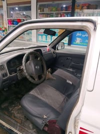 نيسان بيكاب • ٢٠٠٢ • رانيا