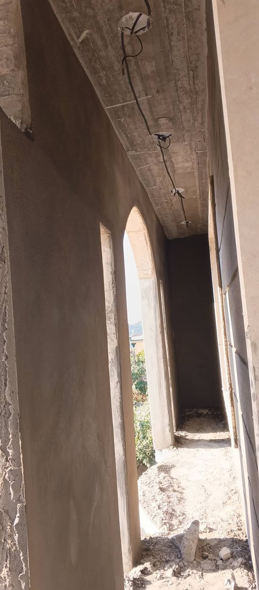 السلام عليكم
كادر لبخ اسمنت ناعم خشن او جرارة وتشميع ونثر  ومثل ميريد ابو البيت عالمتر او قطعي او يومية تشميع وجرارة المتر ب٢٥٠٠ والناعم والخشن ب٣٥٠٠ وبيها مجال للطيبين 
للاستفسار الاتصال *********** او ***********
