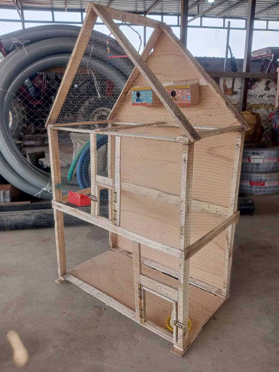 ياالله
سلام عليكم
عمل وبيع اقفاص خشب وبأسعار تنافسية
والسعر حسب حجم القفص شغل حسب الطلب 
للحجز والاستفسار الاتصال على الرقم
***********
***********
