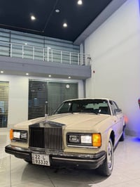 رولز رويس • ١٩٨١ • ڤي٨