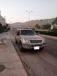 اكسبلورر XLT • ٢٠٠٨ • V6 4.0