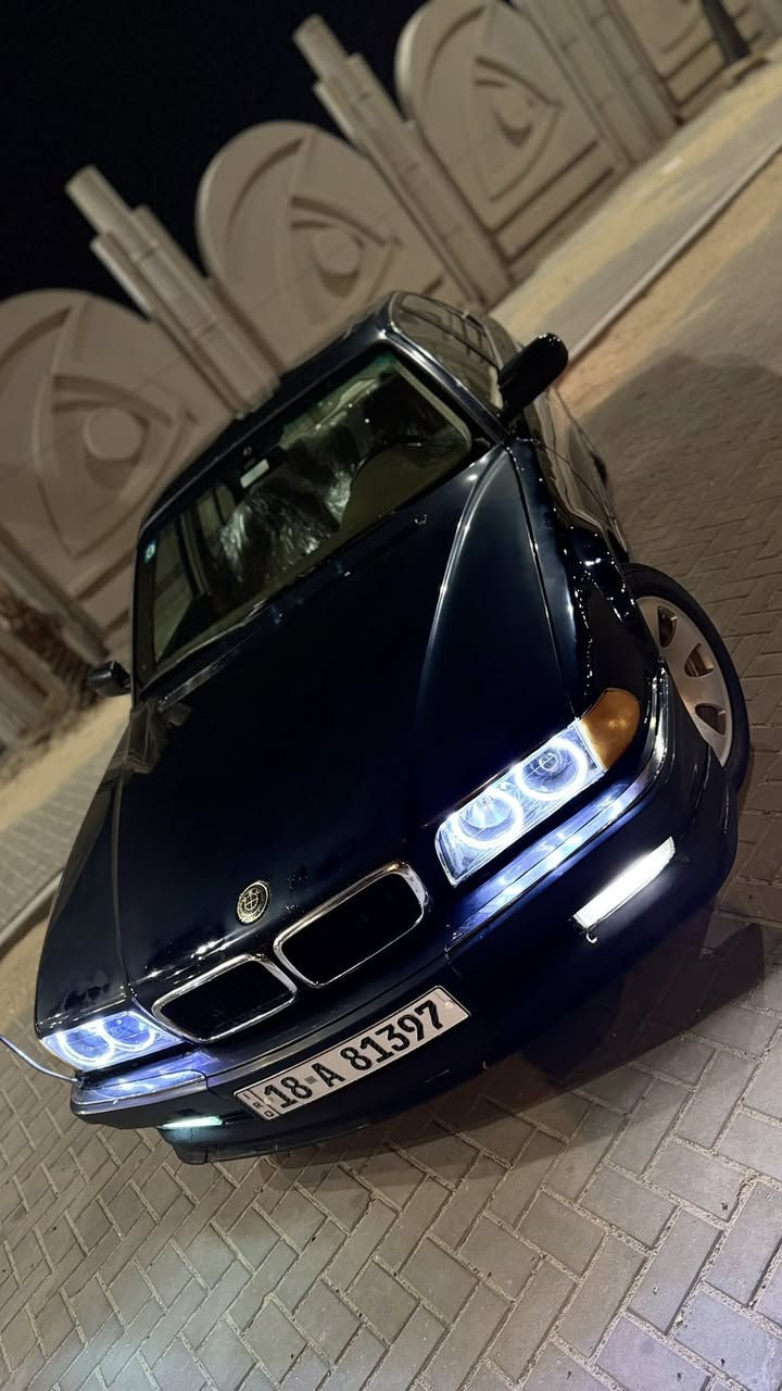 ياالله السلام عليكم 

كاسحه E38 موديل 1995 حجم 728 محرك v6 28 رقم دولي بابل سنويه لل 2029 هزه جديده شرط التحويل السيارة بأسمي 
غرفة جديدة لون بيجي
كهربائيات جاهزه تبريد ثلج شرط 

منظومة لايت عدسات وسوارت 

صدر جديد

كير ومحرك شرط 

كشنات كهرباء 

مري كهرباء

سنتر لوك شغال

السياره احلى من الصور 

السعر65 

السياره مكانها البصرة  

‭***********
