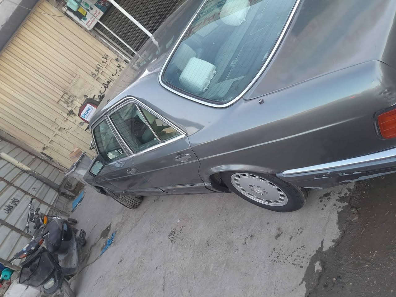 سلام سياره للبيع مرسيدس موديل 89 رقم بغداد مكفولة كفالة عامة من كلشي السيارة المكينة بلادية ما محور السيارة نضيف كلشي االسعر 55 وبيعة مجال التفاصيل أكثر دك علي علة الرقم التلفون ***********
