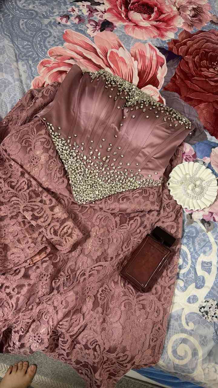 هذا فستاني قياس 40 اخذته من رفل الي ويا شيفون  ملبوس مره وحده اخذته ب200 اريده ب100


**إذا كنت صاحب هذا الإعلان وتريد حذفه لأي سبب، رجاءا أرسل رسالة إلى الدعم الفني**