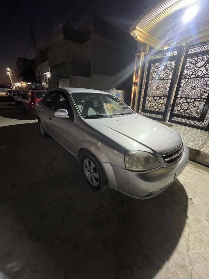 السلام عليكم ورحمة الله وبركاته 
للبيع اوبترة 2009 سنوية بسمي 
بدون صبغ شرط بيها ملاحظات بارد 
سنوية جديده 2029 مكينه بيها صرف 
الاستفسار اكثر اتصل عل رقم ***********
السعر 80 بيها مجال بسيط
