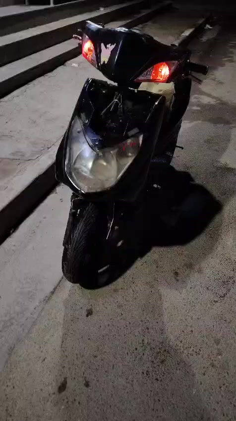 سلام عليكم دراجه فحل سكنس فحل دراجه معلكه ولف دراجه كمله كفراته
دراجه كوم حديد 275وبيه مجال قفل 200جماعت 150
لطب ***********العنوان شعله قرب الكاضميه
