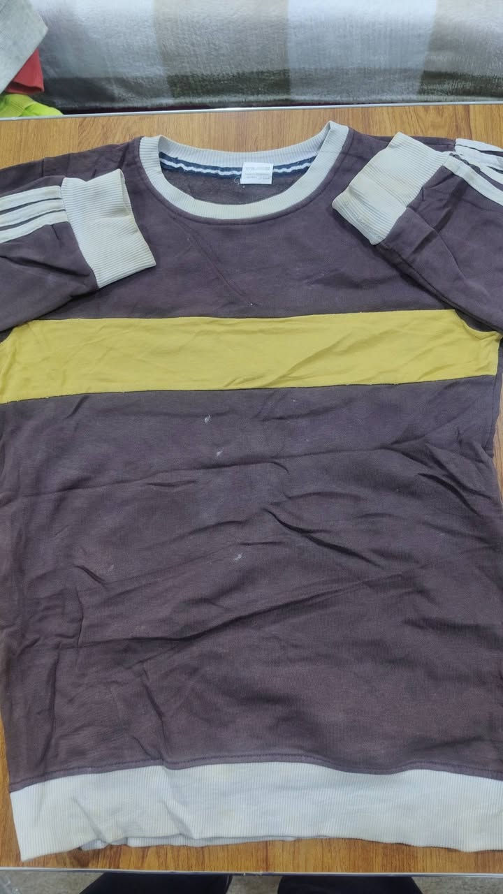 تيشيرت ولادي + بناتي
سويترات ولادي + بناتي 
قطع جميلة شي احلى من الثاني 
 بسعر 2000 دينار للقطعة
العنوان واسط قضاء العزيزية يوجد توصيل داخل العزيزية 
***********
