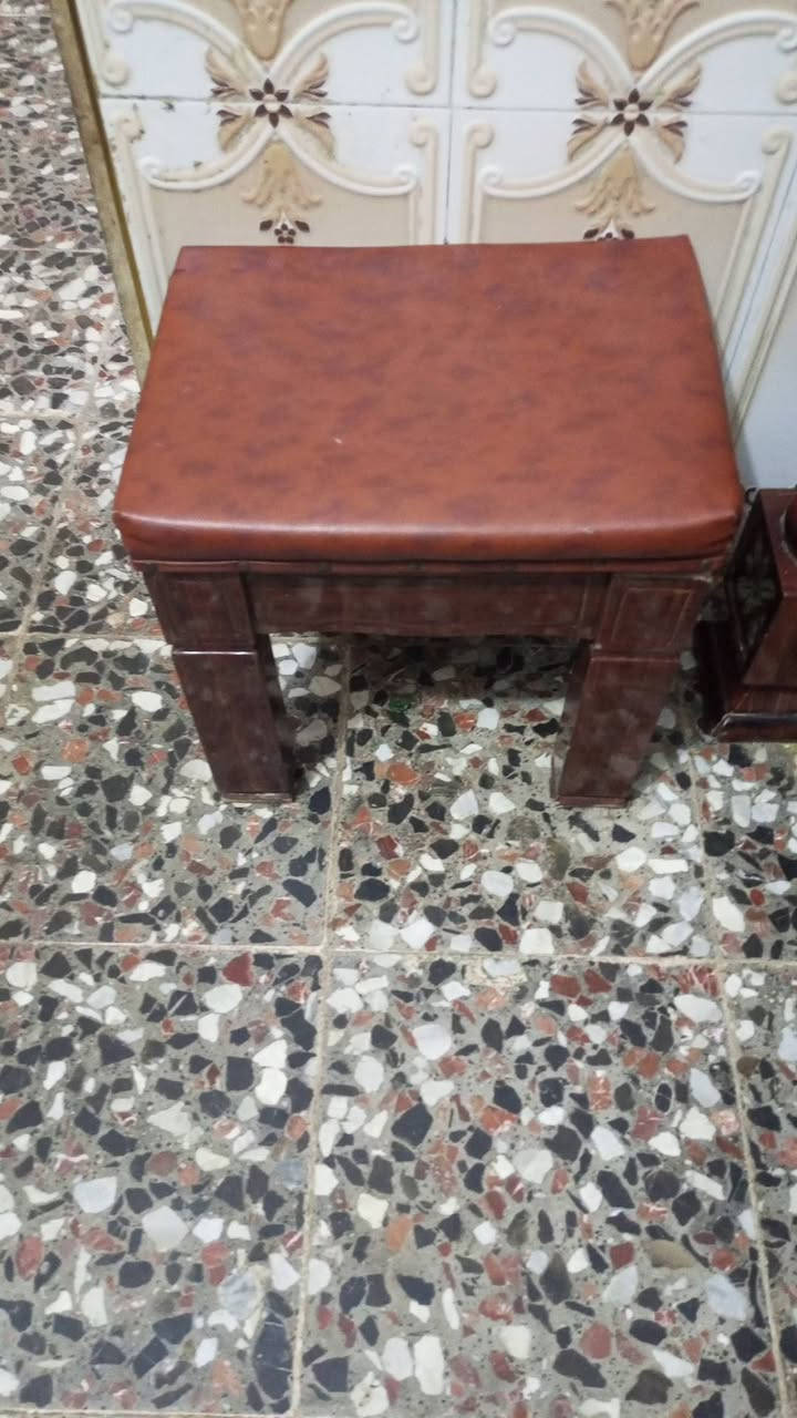 غرفه نوم للبيع جديده استعمال قليل مع زاويه وكومديات 2


**إذا كنت صاحب هذا الإعلان وتريد حذفه لأي سبب، رجاءا أرسل رسالة إلى الدعم الفني**