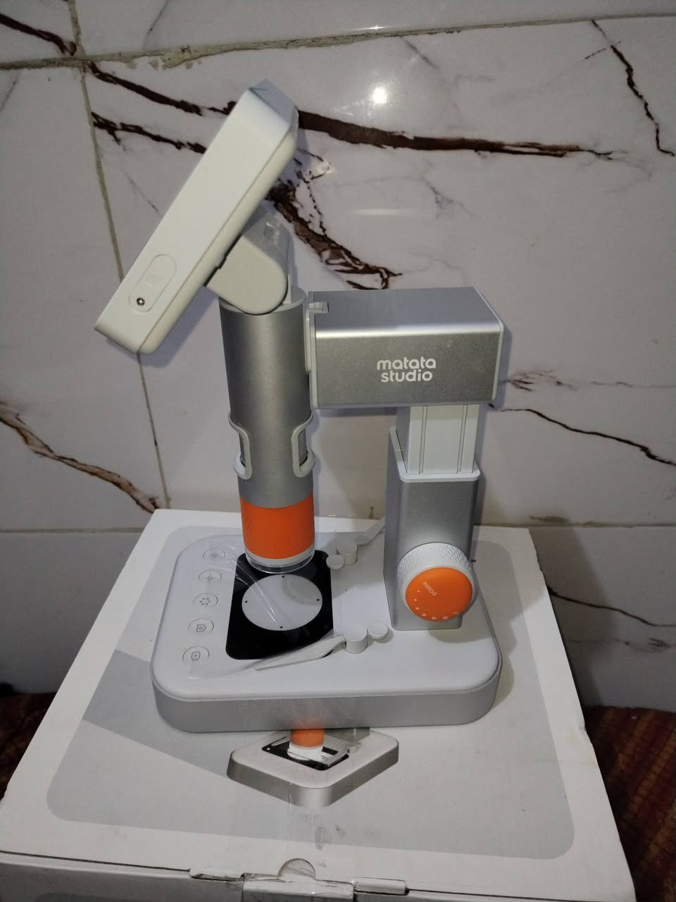 مجهر اوربي يشتغل وايفي علئ موبايل وبعد بي مواصفات مااعرف بي ***********
