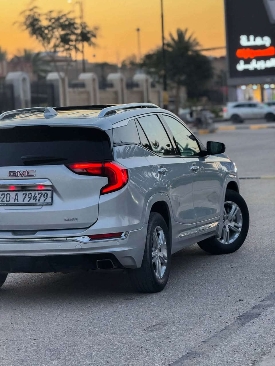 GMC Terrain Denali 2018
#للبيع_والمراوس
محرك ٢٠٠٠ توربو
بدون اريباك 
سقف بانوراما 
بصمة ابواب
جنطة كهرباء
كامرات٣٦٠
حساسات امامي خلفي
شحن لاسلكي
كشنات كهرباء
كشنات تدفئه تبريد
كشنات خلفيه تدفئه
تذكير بالكشنات الخلفيه في حال نسيان شي
كروس مثبت سرعة
مانع تصادم
رادار 
كشن خزن ميموري
بانوراما
شاشة كار بلي
تحكمات ستيرن
لايت دوار
كير ١٠ نمر ويه البك
منافذ كهرباء
رادار 
٤ مودات للقيادة
هاند بريك كهرباء
لايت زينون
حدادية وادامة جديدة
وبعد بيها مواصفات الدينالي معروفة مواصفاتها
حادثها قبق جنطه فقط ونفسه مصبوغ والبنيد للجمالية
السيارة رقم ديالى الجديد بإسمي
السعر - 150 
كربلاء المقدسة 
للاستفسار - ***********

