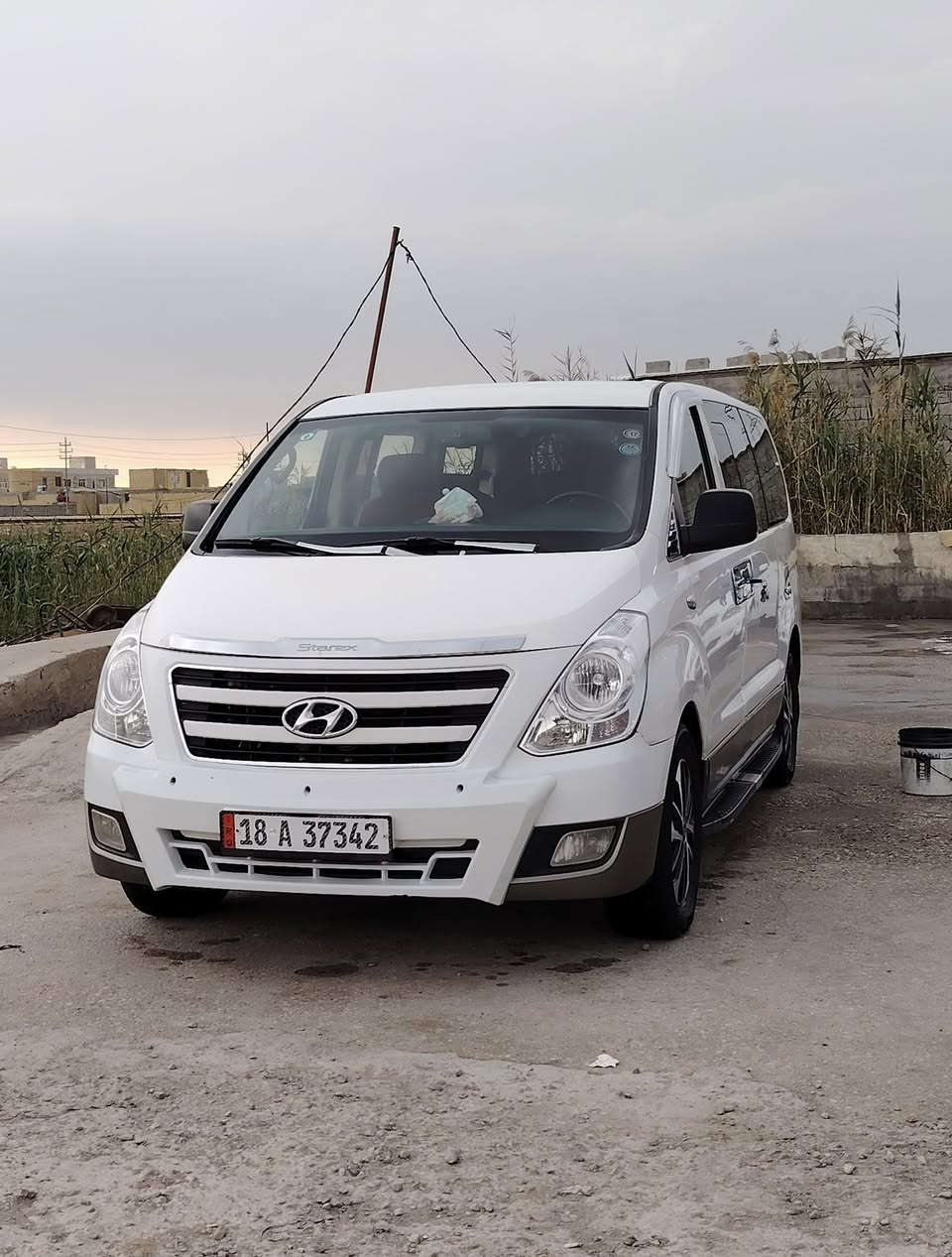 السلام عليكم 
سيارة ستاركس 2017 مفتوح محور مسكر 
مكينه سبعه اوتماتيك 
كفاله عامه فقط بارد قليل بالجاملغ الأيسر الخلفي 
رقمه بابل انكليزي باسمي شخصيا 
السعر 215 بيه مجال قليل 
مكاني ناصريه مركز 
للاتصال ***********
