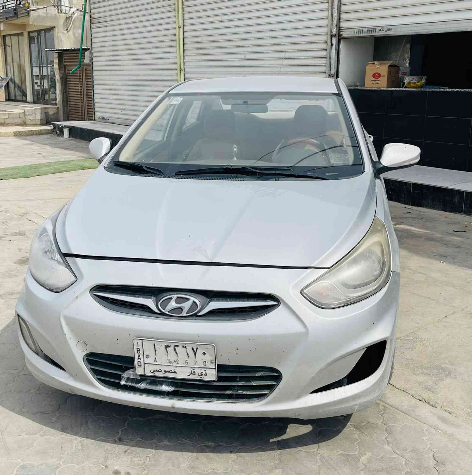 السلام عليكم اكسنت مديل ٢٠١٥ خليجي مكينه وكير دوش بيها تبريد شغال منضومه جديده  بنيد مبدل وبيها جراد الصفحه السيره وباب السايق مبدل بدون حادث مكفوله من العيب الشرعي / السعر 77 ورقه بيها مجال : ***********
