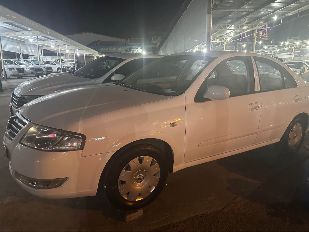 السلام عليكم اخوان اكو هاي سياره نيسان سني موديل ٢٠١١
الون ابيض ثلجي سياره بدون حادث بدون صبغ بدون تبديل 
محرك كير كله جديد شرط مامفتوح و سنوييه و ارقام و كله جديد سياره كوري جديد سياره تايرات و كير محرك صبغ كله جديد داخل جديد سعر ١١١ بي مجال قليل مكاني سليمانيه 

تليفون *********** بي واتساب السليمانية, العراق
