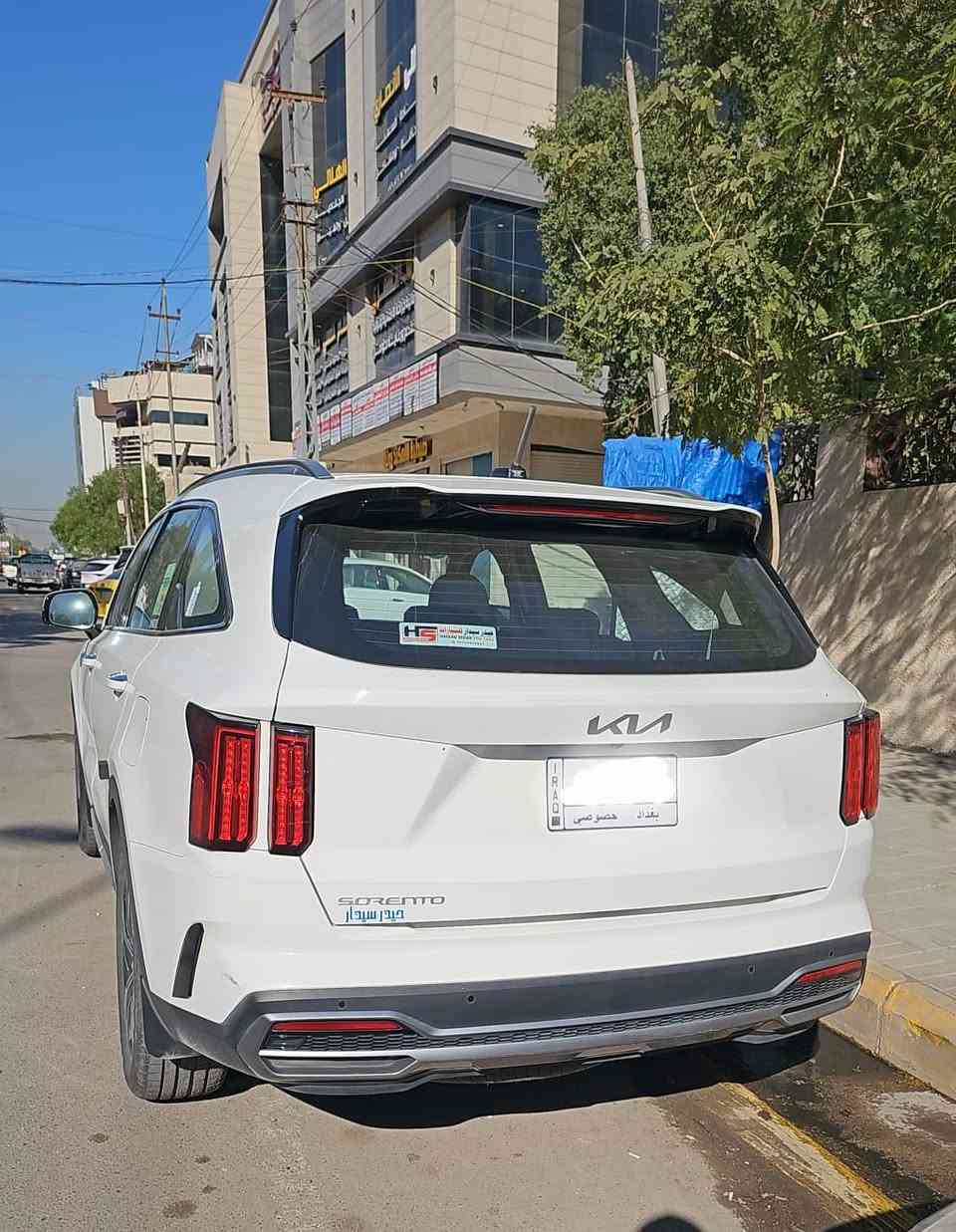 السلام عليكم للبيع كيا سورنتو خليجي موديل ٢٠٢٣ وكالة مكفولة محرك ٦ سلندر ماشية ٣٨ الف كيلو فول بانوراما وكشن كهرباء وترحيب وبصمة ولايت لد السعر ٢٩٨٠٠ رقم انكليزي الجديد سنوية بسمي للاتصال ***********
