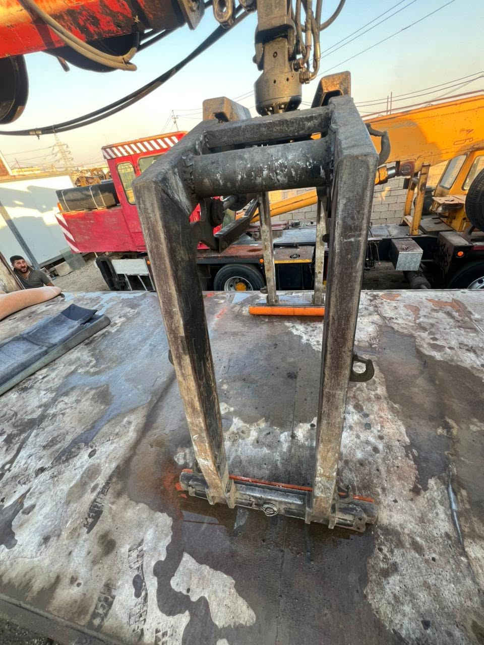 السلام عليكم كماشة بلوك مع طوبه  كامله شرط الشغل مكانها صلاح الدين تكريت السعر 12  ورقة ***********
