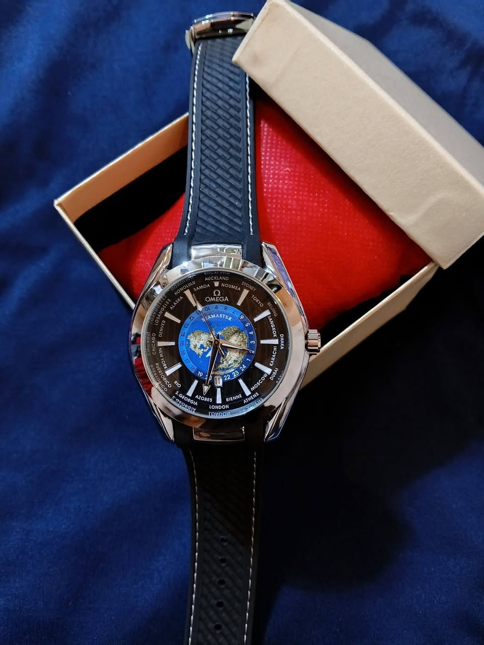 اوميكا كوارتز باله سعره ٣٥ مع توصيل خاص موجود


**إذا كنت صاحب هذا الإعلان وتريد حذفه لأي سبب، رجاءا أرسل رسالة إلى الدعم الفني**