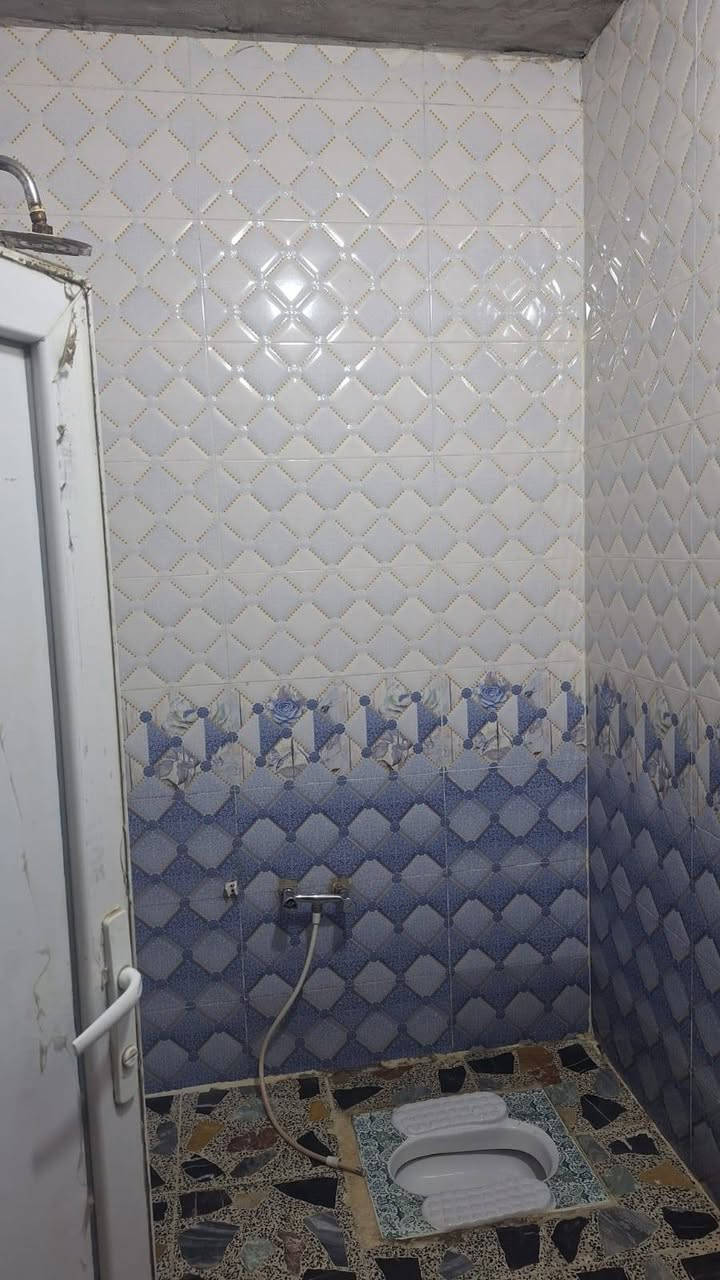 السلام عليكم
نص قطعه خلفيه للبيع الشعله القطاع الرابع قرب الرياضي طابق وفوك غرفه سندويش بناء سنه ٢٠٢٢ السعر٩٢.للاستفسار الاتصال ***********

