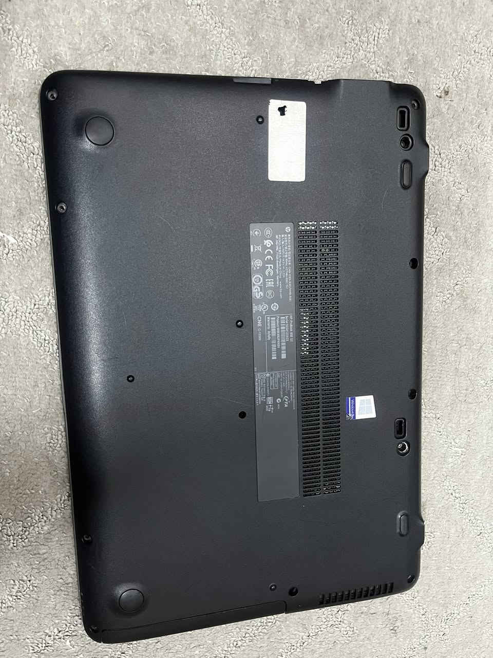 السلام عليكم حاسبةhp وياها ماوس وكيبورد ابو الاضويه الله شاهد الحسابه كلش نضيفه وما مستعملها بش شهر واحد علمود القرايه يعني بعدها جديده وياها جنطتها الاصليه وشاحنتها الاصليه بس بيها خلل واحد ما تشتغل اله عل شحن وسريعه وتكدر تنزل عليها العاب بس مو ألعاب ضخمه Hp
Core i5-7th
Ram 8
Ssd 256
شاشة ١٥.٦ شباب سعرها 200 قفل الله عليكم لحد يكسر بسعرها  *********** واتساب
