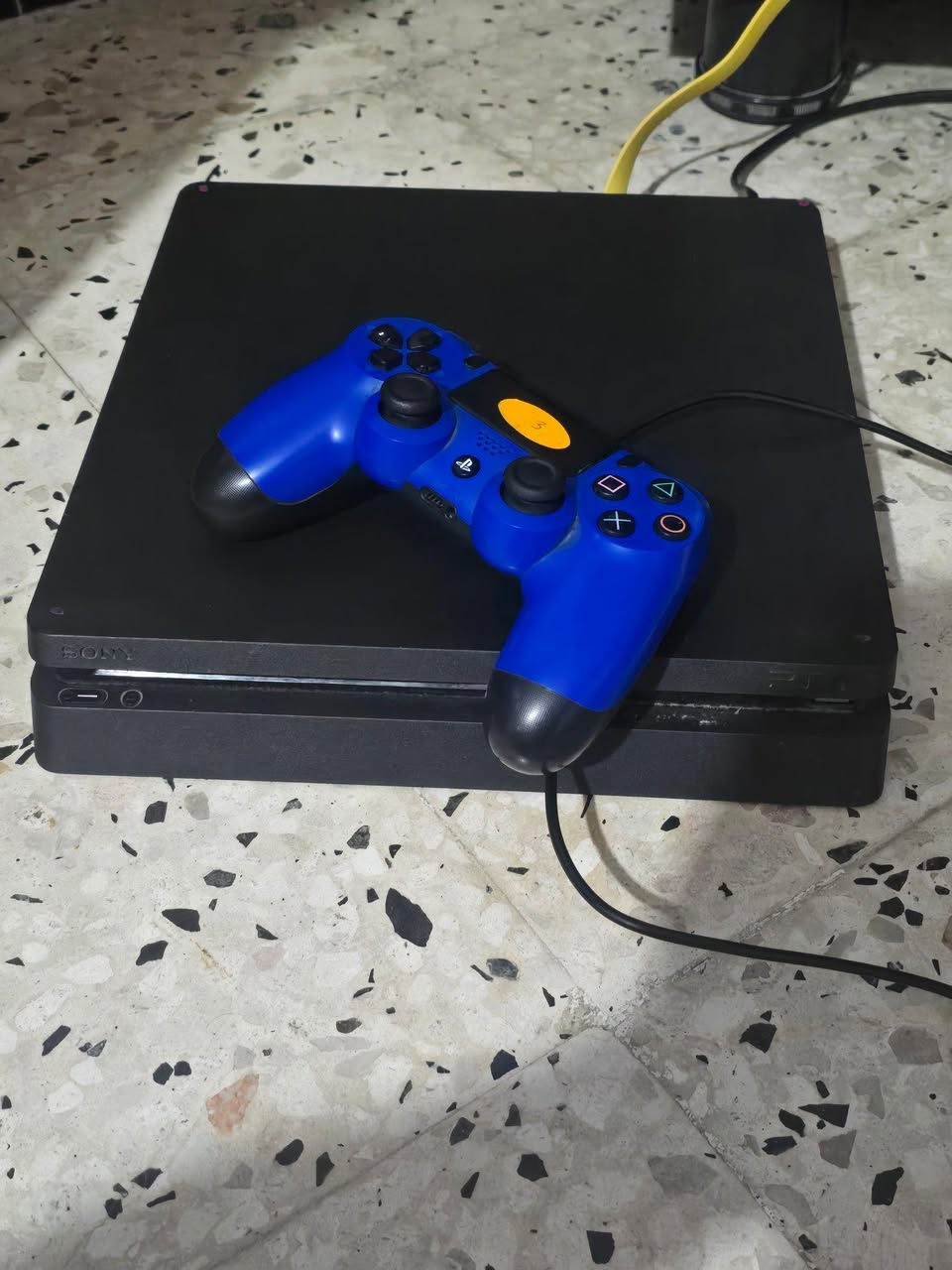 Pes4 slim 1T avec manette original عين كرشة, الجزائر


**إذا كنت صاحب هذا الإعلان وتريد حذفه لأي سبب، رجاءا أرسل رسالة إلى الدعم الفني**