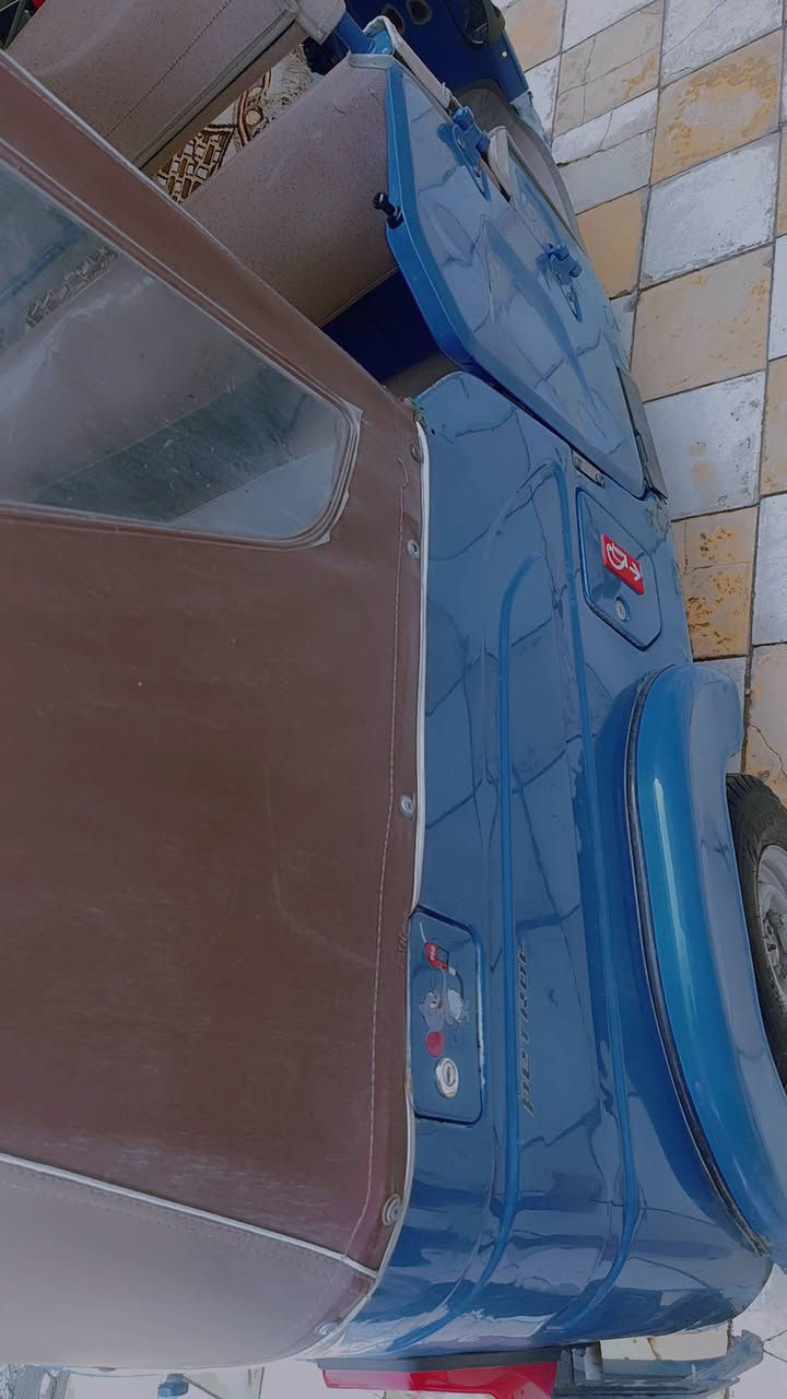 سلام عليكم شباب تكتك للبيع رقم وسنوية وانة مكلف بل نشر لحد يراسلني هاذة رقم لولد ***********
